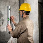 Строительный уровень Deli DL700600B 600мм, алюминиевый сплав, мягкие резиновые заглушки, магнит — изображение 3