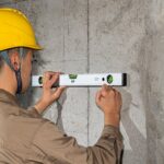 Строительный уровень Deli DL700600B 600мм, алюминиевый сплав, мягкие резиновые заглушки, магнит — изображение 12