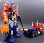 Робот трансформер Robosen модели Оптимус-Прайм (Flagship Optimus Prime) — изображение 10