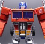 Робот трансформер Robosen модели Оптимус-Прайм (Flagship Optimus Prime) — изображение 6