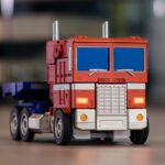 Робот трансформер Robosen модели Оптимус-Прайм (Flagship Optimus Prime) — изображение 5